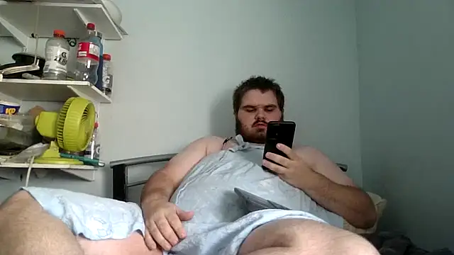 Snapshot of alexthe9t chatting on October 23, 7:12 pm alexthe9t online show from October 23, 7:12 pm