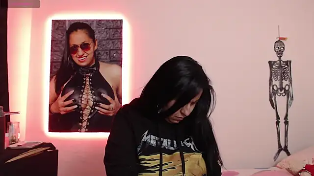 Snapshot of holydeath_1 chatting on October 10, 10:20 pm holydeath 1 online show from October 10, 10:20 pm