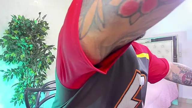 MISTER VENOM online show from December 14, 7:07 pm