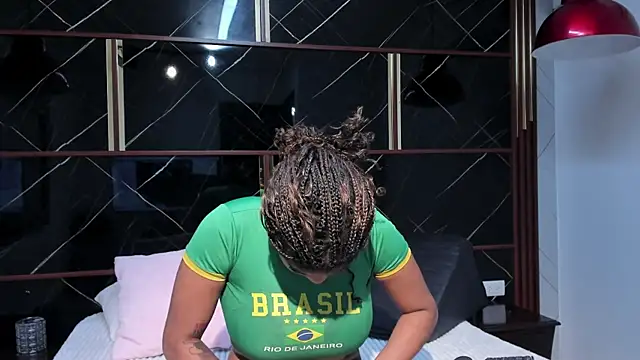 HannyThompson online show from October 10, 12:26 pm