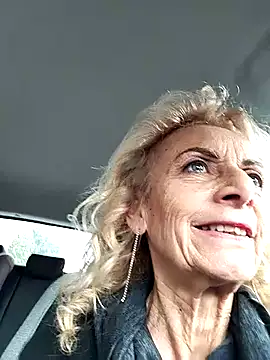 clarabell4 online show from February 27, 8:14 am