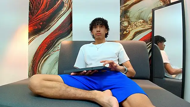 simondwayne online show from April 10, 7:18 pm