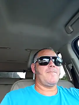 cubanitofeliz40 online show from October 27, 8:13 pm