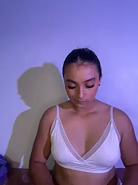 nicolexxaleja online show from May 29, 10:41 pm