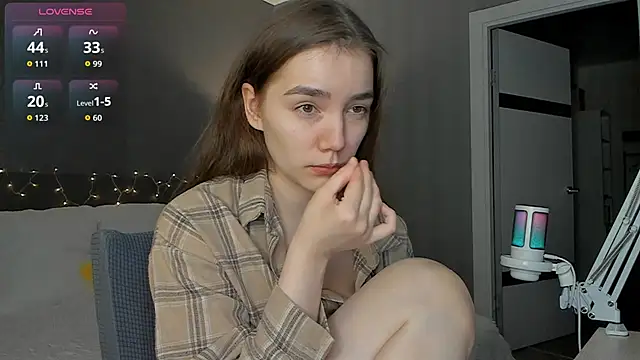 Snapshot of sweete_chantal chatting on May 23, 7:29 pm sweete chantal online show from May 23, 7:29 pm