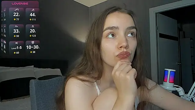 Snapshot of sweete_chantal chatting on June 17, 8:21 pm sweete chantal online show from June 17, 8:21 pm