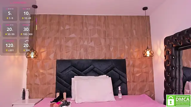 Gia Scott online show from November 18, 9:30 pm