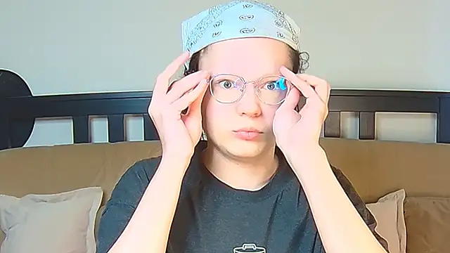 Derek Carter online show from February 5, 1:05 pm