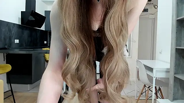 Kitty Player online show from April 19, 7:40 am