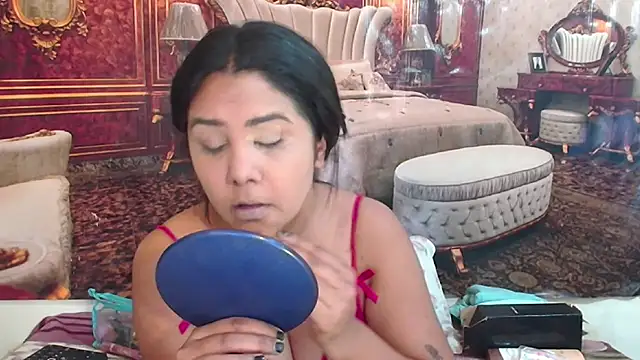 Snapshot of IndiaSexyStripper4u chatting on July 2, 5:52 pm IndiaSexyStripper4u online show from July 2, 5:52 pm