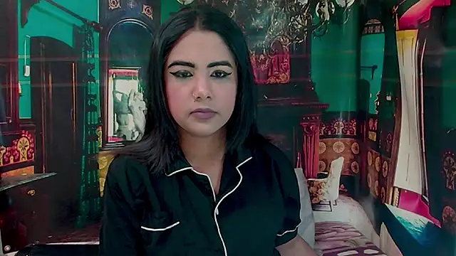 Snapshot of IndiaSexyStripper4u chatting on July 8, 5:39 pm IndiaSexyStripper4u online show from July 8, 5:39 pm