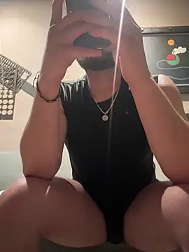 Snapshot of Jordan-Oficial chatting on April 13, 8:09 am Jordan-Oficial online show from April 13, 8:09 am