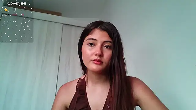 Snapshot of amy_innocent_1 chatting on June 17, 9:38 pm amy innocent 1 online show from June 17, 9:38 pm