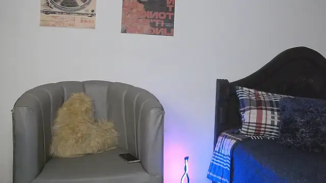 CoralieBronson online show from February 21, 12:44 am