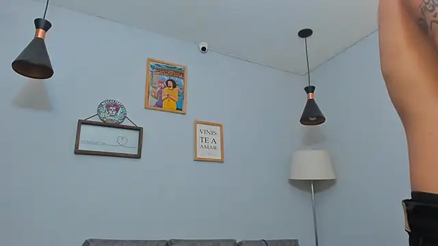 Xfire boy69 online show from January 10, 8:54 pm