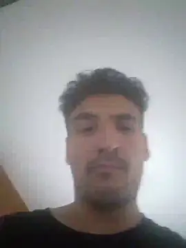 bigandstrong2217 online show from April 1, 4:46 am