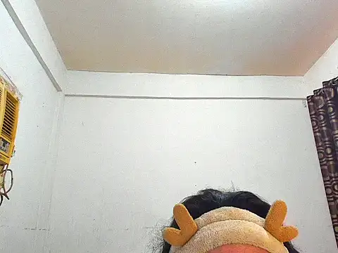 WILDDENNY1 online show from December 1, 7:46 am