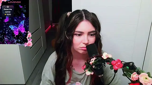 peachyness online show from May 26, 9:55 pm