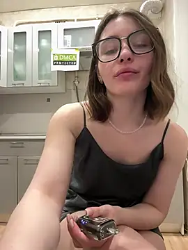 Snapshot of ZariaFlame chatting on April 30, 11:20 pm ZariaFlame online show from April 30, 11:20 pm