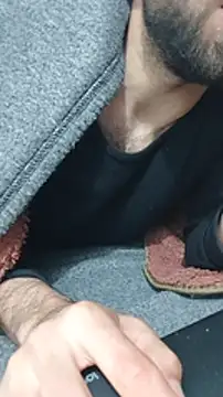 Snapshot of maher990 chatting on February 10, 10:14 pm maher990 online show from February 10, 10:14 pm