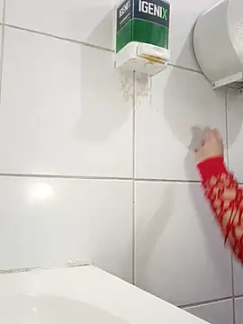 Snapshot of francheskaaaaaaaa22ot chatting on November 6, 5:25 pm francheskaaaaaaaa22ot online show from November 6, 5:25 pm