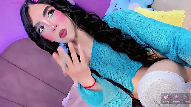 ShantyMillan online show from April 7, 1:11 pm