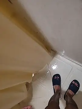 Snapshot of catluvr999 chatting on March 3, 1:01 am catluvr999 online show from March 3, 1:01 am