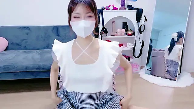 -Nyanko-chan- online show from June 23, 11:08 am