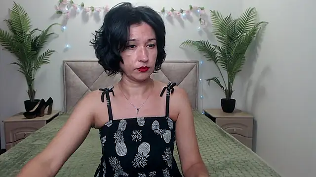 Snapshot of CameronEnns chatting on July 6, 12:24 pm CameronEnns online show from July 6, 12:24 pm