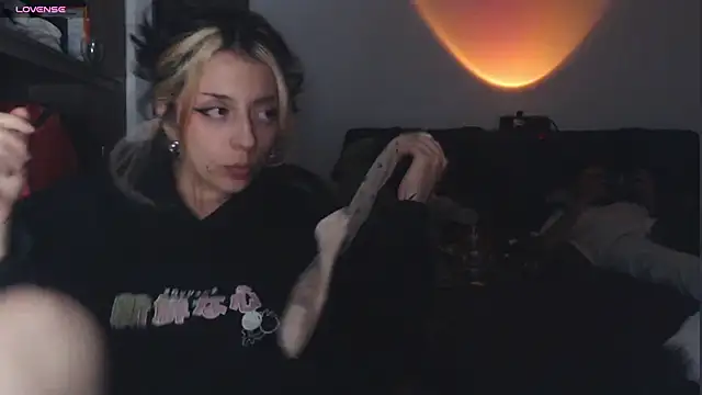 MiaBunnie online show from January 16, 4:38 am