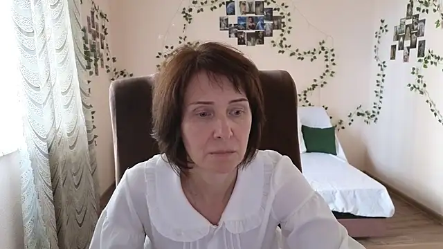 Snapshot of Lia_Tito chatting on September 19, 12:17 pm Lia Tito online show from September 19, 12:17 pm