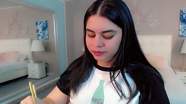 maddissonivanova online show from February 20, 7:14 pm