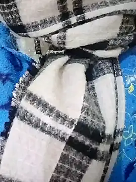 Snapshot of Miss-Lynda chatting on February 9, 12:42 pm Miss-Lynda online show from February 9, 12:42 pm