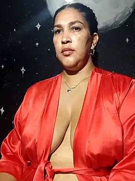 Ivy horse  online show from April 14, 2:06 am