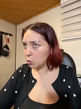 Karen18 boobs online show from March 18, 3:20 am