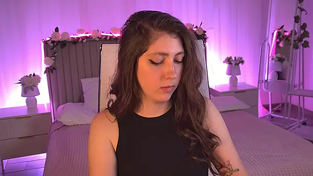 Mary Miiller online show from May 28, 10:34 am