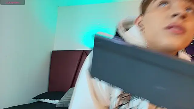 Lucass love online show from March 17, 1:14 pm