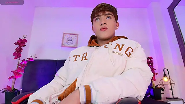 Lucass love online show from April 2, 1:53 pm