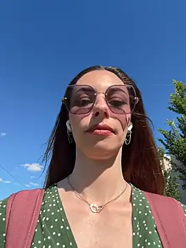 Snapshot of Amelie_Crosby chatting on June 22, 1:30 pm Amelie Crosby online show from June 22, 1:30 pm