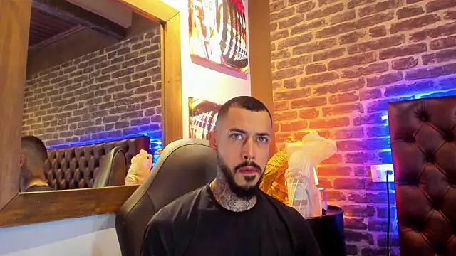 VinzenzRizzo online show from November 25, 4:23 am