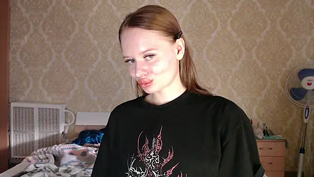 Kitkaat00 online show from March 10, 1:27 pm