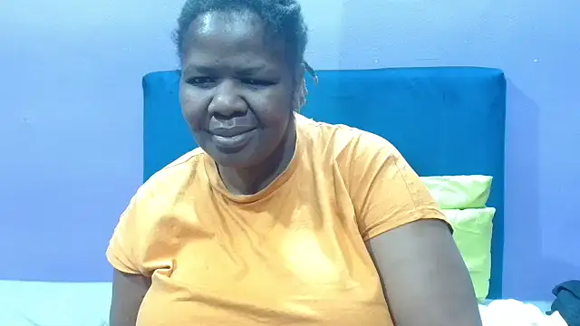 Snapshot of NaughtyChubbyZoe chatting on September 16, 5:41 am NaughtyChubbyZoe online show from September 16, 5:41 am