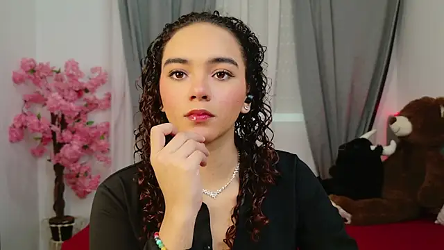 Taylor Tina online show from October 8, 3:31 pm