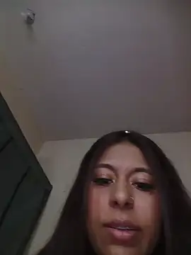 Snapshot of coonyhillss chatting on April 4, 9:56 pm coonyhillss online show from April 4, 9:56 pm