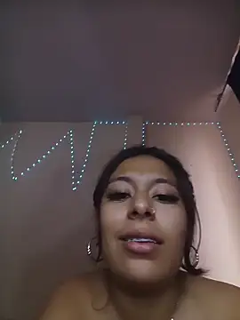 Snapshot of coonyhillss chatting on April 23, 8:44 pm coonyhillss online show from April 23, 8:44 pm