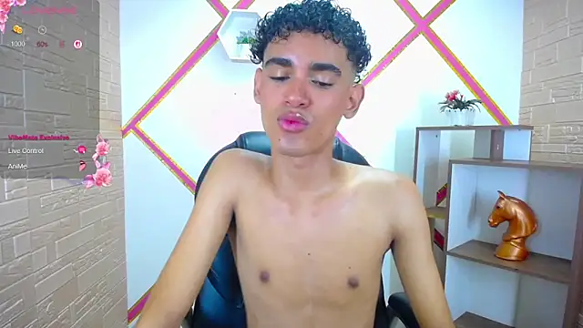 Blake Mils online show from October 20, 3:34 pm