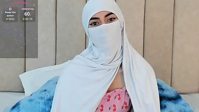  Zahiira  online show from March 3, 12:33 pm