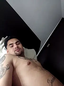 Maximo cum27 online show from March 4, 4:29 am
