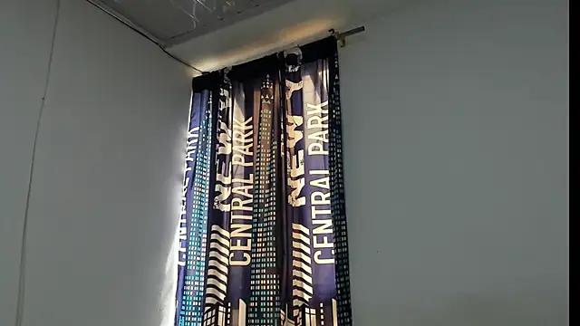  Logan Colton  online show from December 5, 4:03 pm