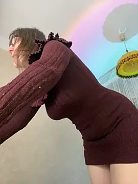 Snapshot of CrazyPinky chatting on December 14, 11:07 am CrazyPinky online show from December 14, 11:07 am